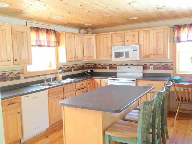 166 Hight Road Dayton, ME 04005 - Photo 9 of 28 Cafeteria/Kitchen.