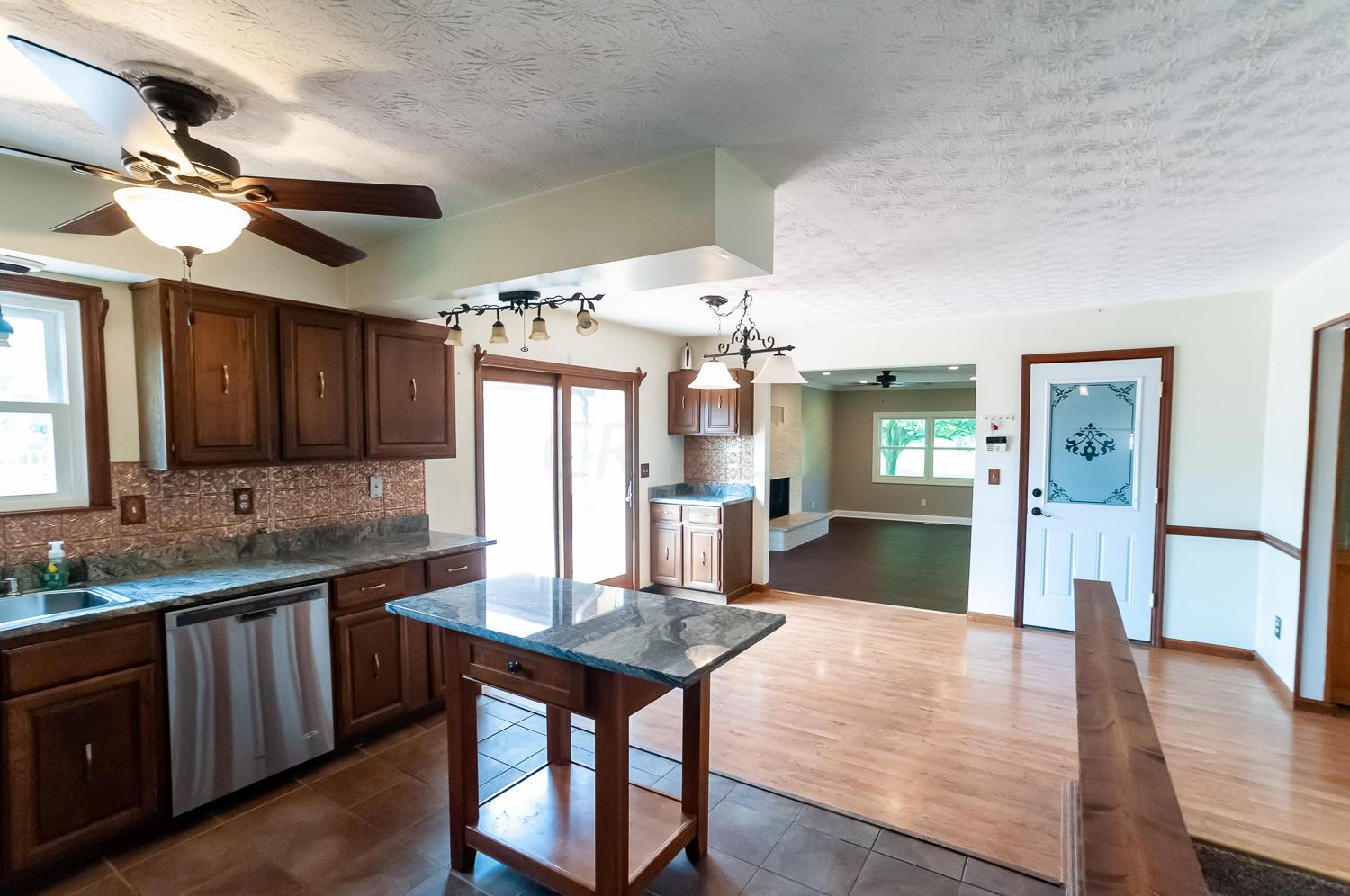 13831 Cable Road Southwest Pataskala, OH 43062 - Photo 7 of 36 Gallery Image 7