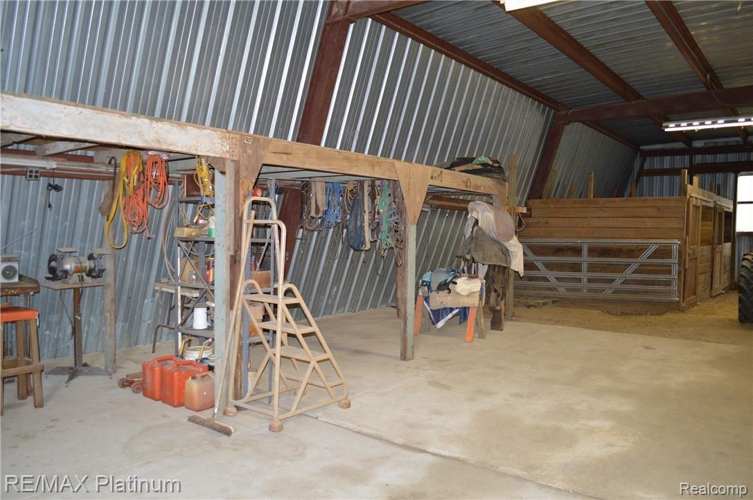 8256 Antcliff Road Howell, MI 48855 - Photo 20 of 26 DSC_0450.JPG