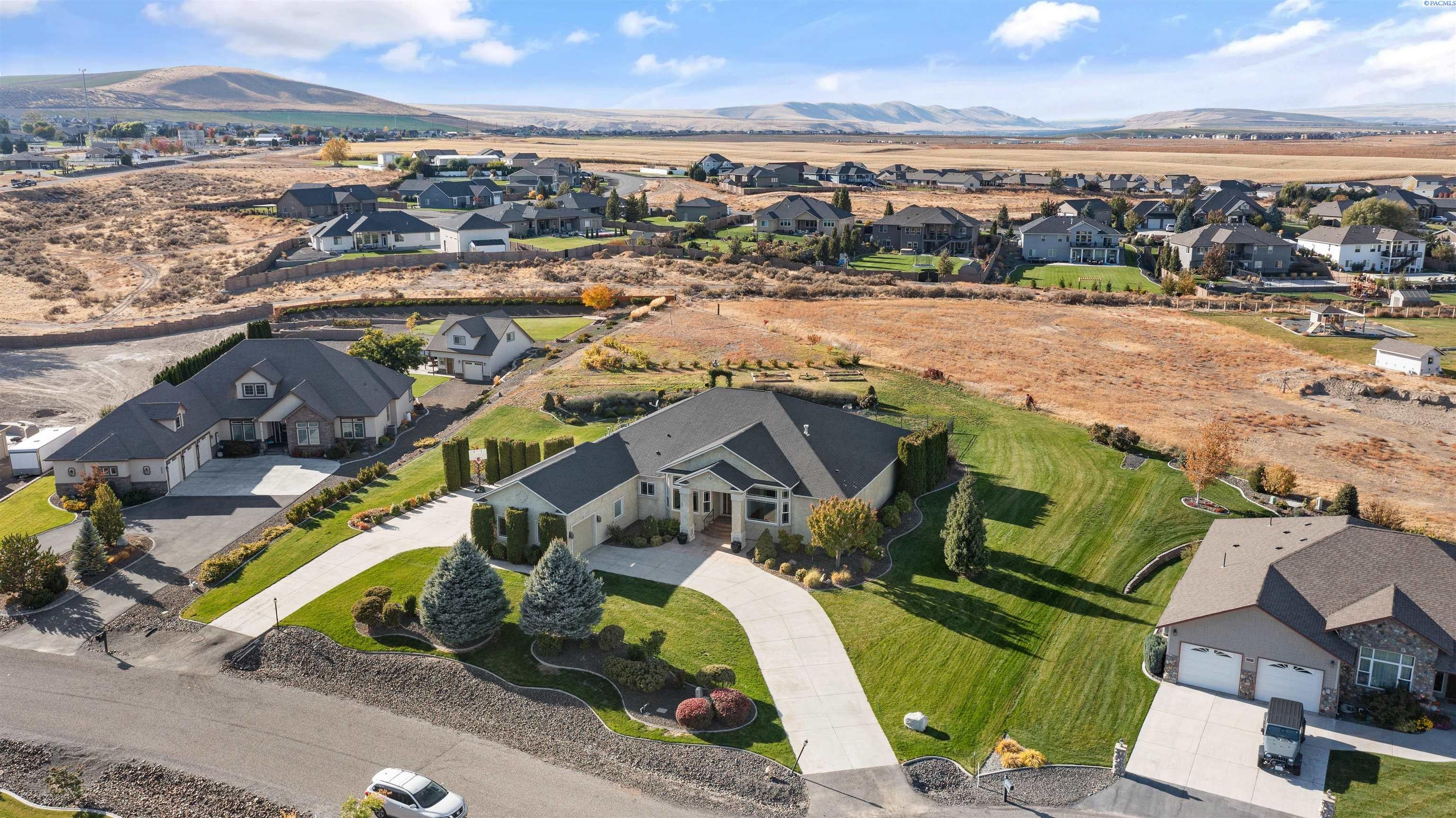 5704 Ryanick Road Kennewick, WA 99338 - Photo 2 of 30 Gallery Image 2