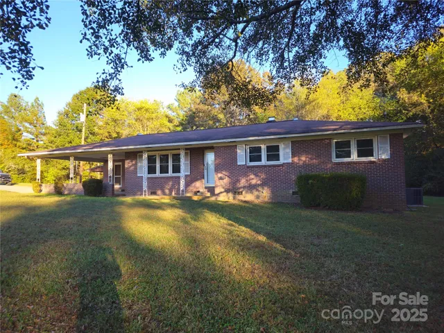 $185,000 | 979 Meadowbrook Road, Chester, SC 29706