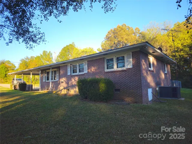 $185,000 | 979 Meadowbrook Road, Chester, SC 29706