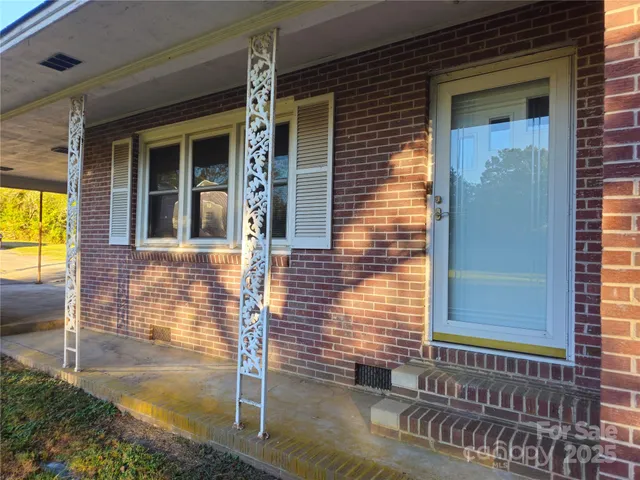 $185,000 | 979 Meadowbrook Road, Chester, SC 29706