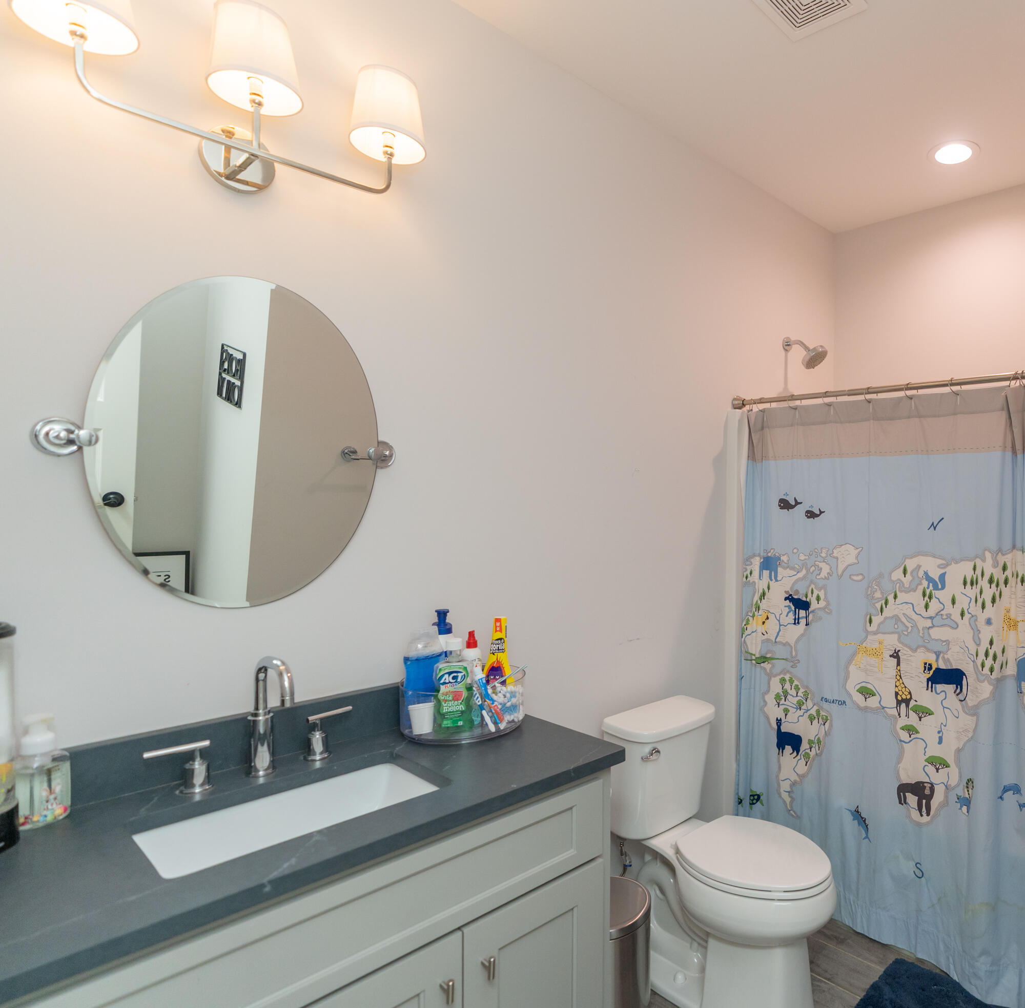 1695 East Boy Scout Road Hixson, TN 37343 - Photo 29 of 51 Bathroom