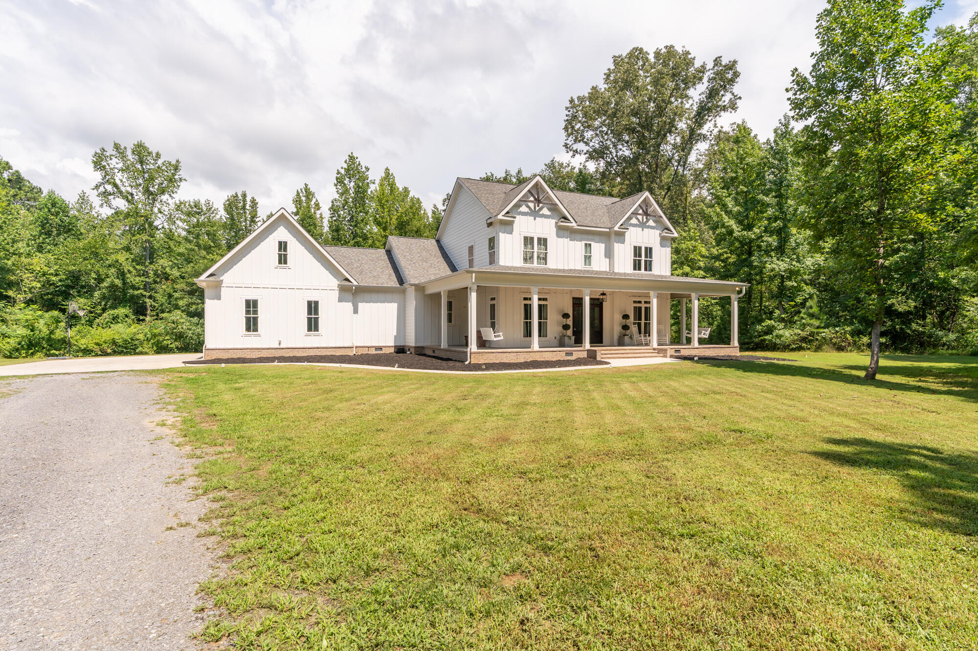 1695 East Boy Scout Road Hixson, TN 37343 - Photo 38 of 51 Front Yard