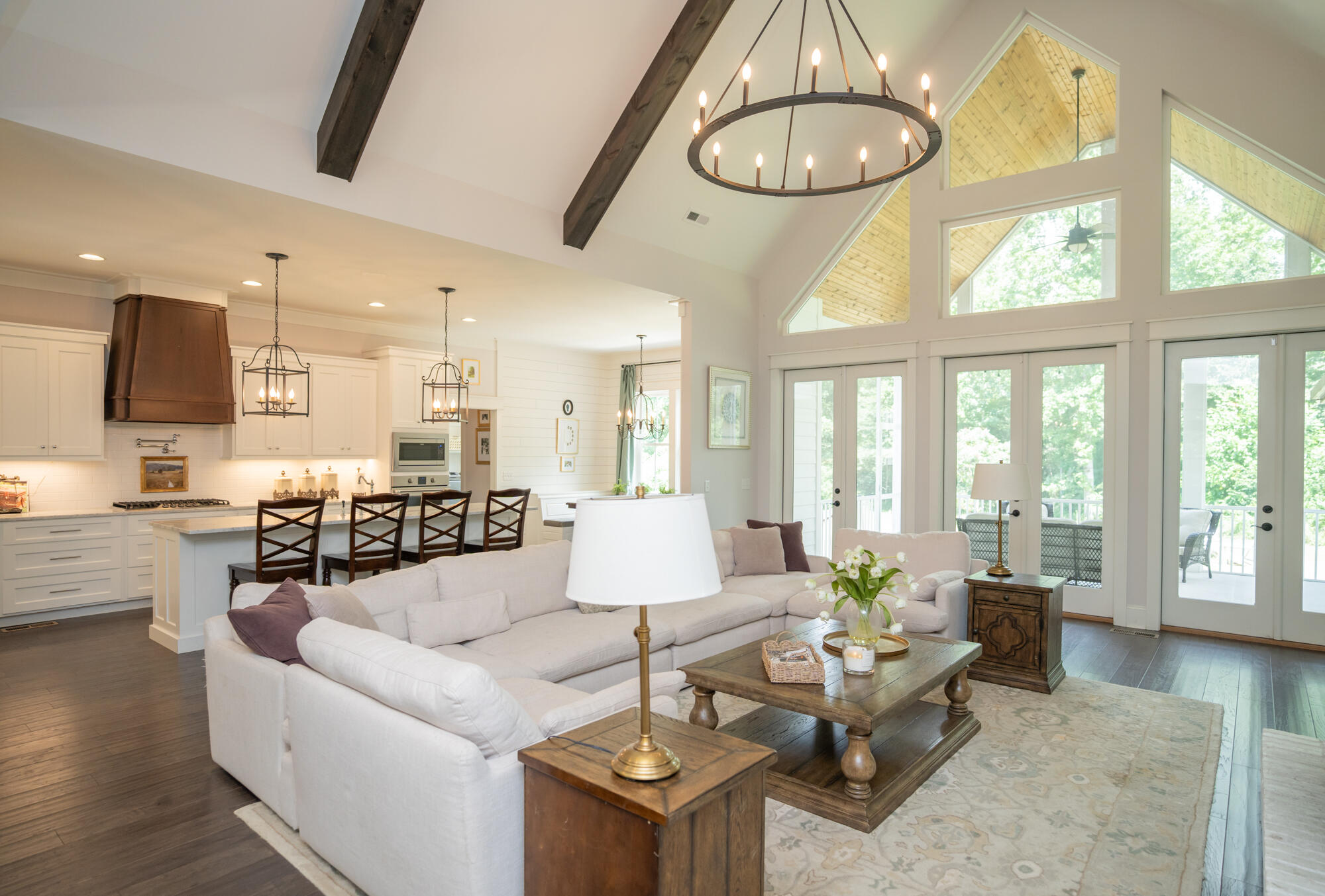 1695 East Boy Scout Road Hixson, TN 37343 - Photo 5 of 51 Living Room