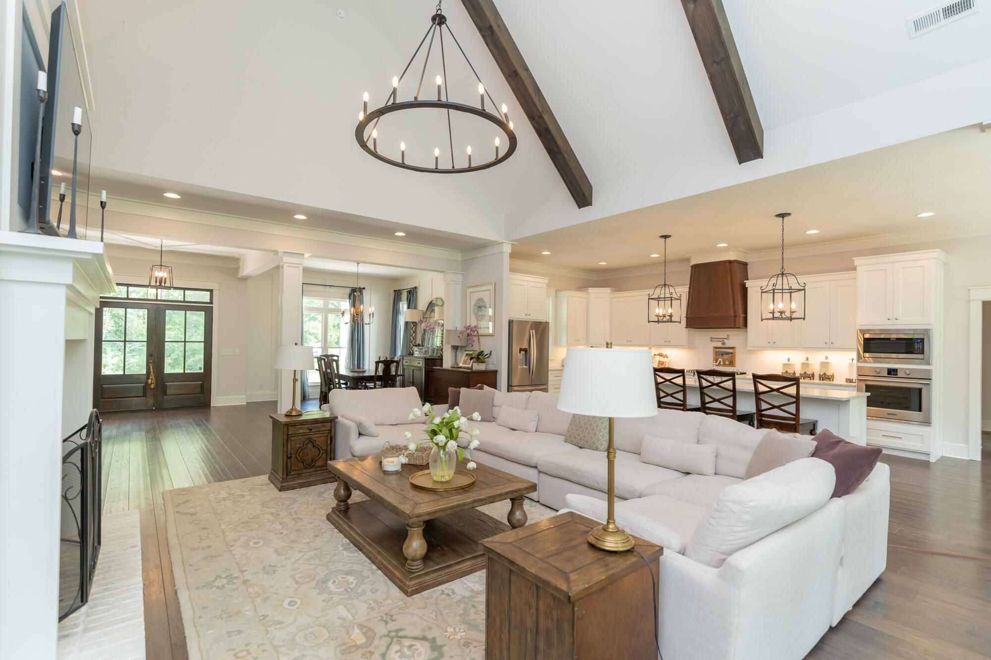 1695 East Boy Scout Road Hixson, TN 37343 - Photo 6 of 51 Living Room