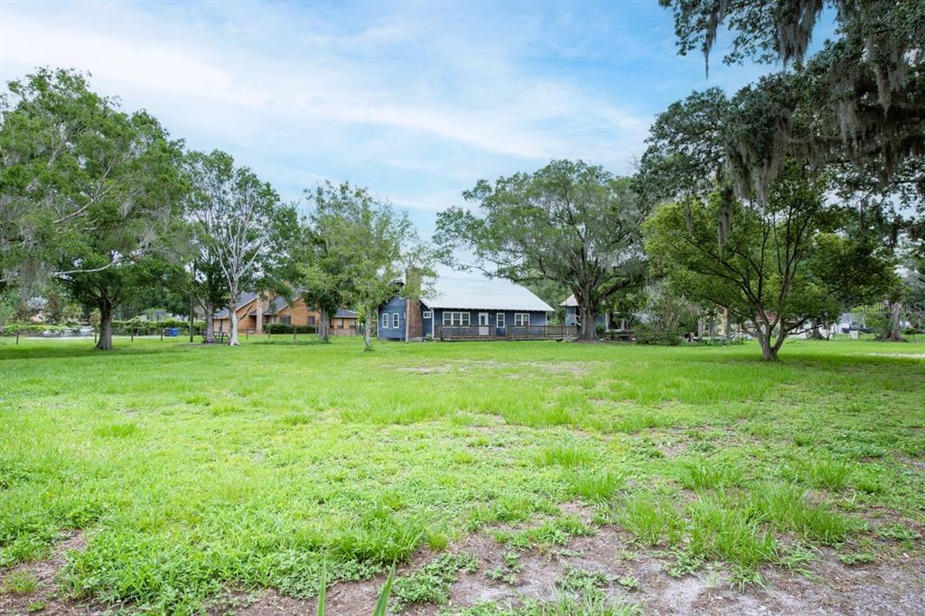 17321 Simmons Road Lutz, FL 33548 - Photo 2 of 40