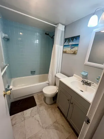 $1,800 | 637 Northeast 6th Court, Unit C, Boynton Beach, FL 33435