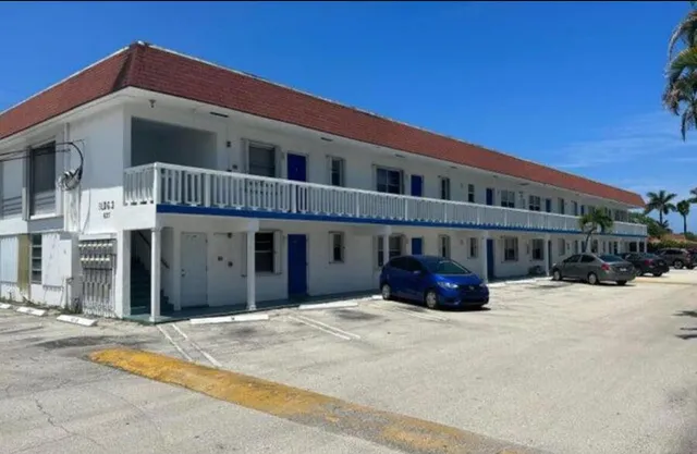 $1,800 | 637 Northeast 6th Court, Unit C, Boynton Beach, FL 33435