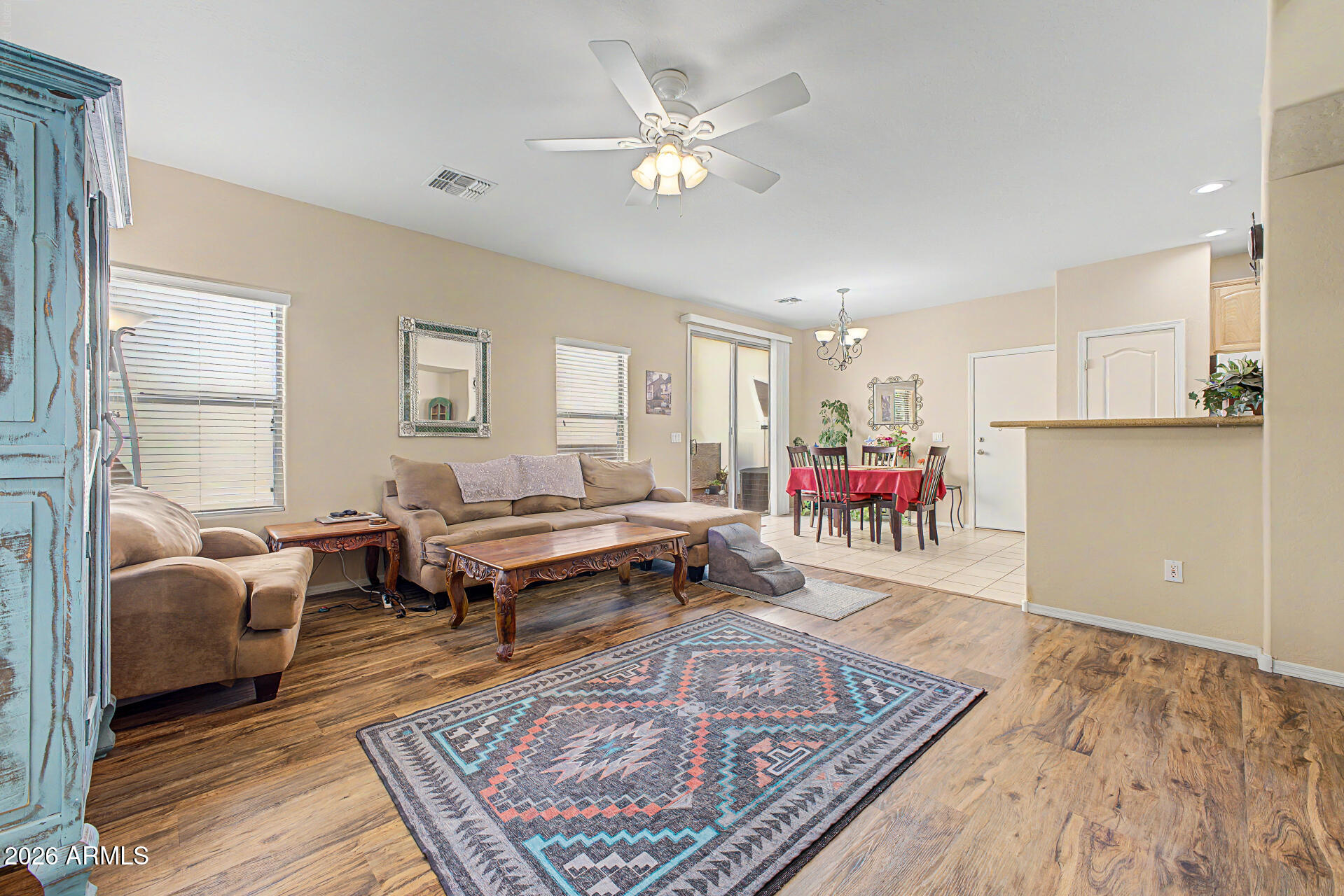 1385 South Joshua Tree Lane Gilbert, AZ 85296 - Photo 5 of 36 08-Joshua