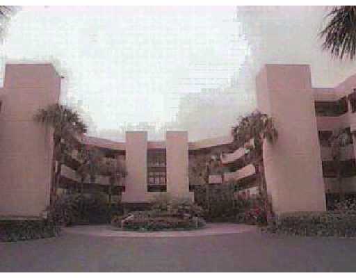 5700 Camino Del Sol, Unit 102 Boca Raton, FL 33433 - Photo 1 of 1 Primary Photo