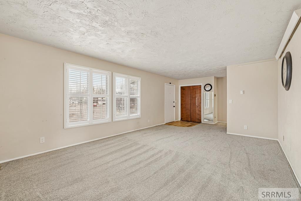 203 Hummingbird Place Shelley, ID 83274 - Photo 4 of 29 Gallery Image 4
