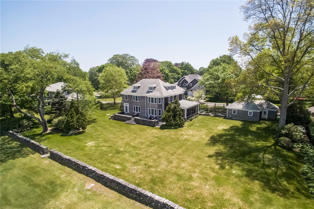 36 Whittier Road Jamestown, RI 02835 - Photo 1 of 40 Gallery Image 1