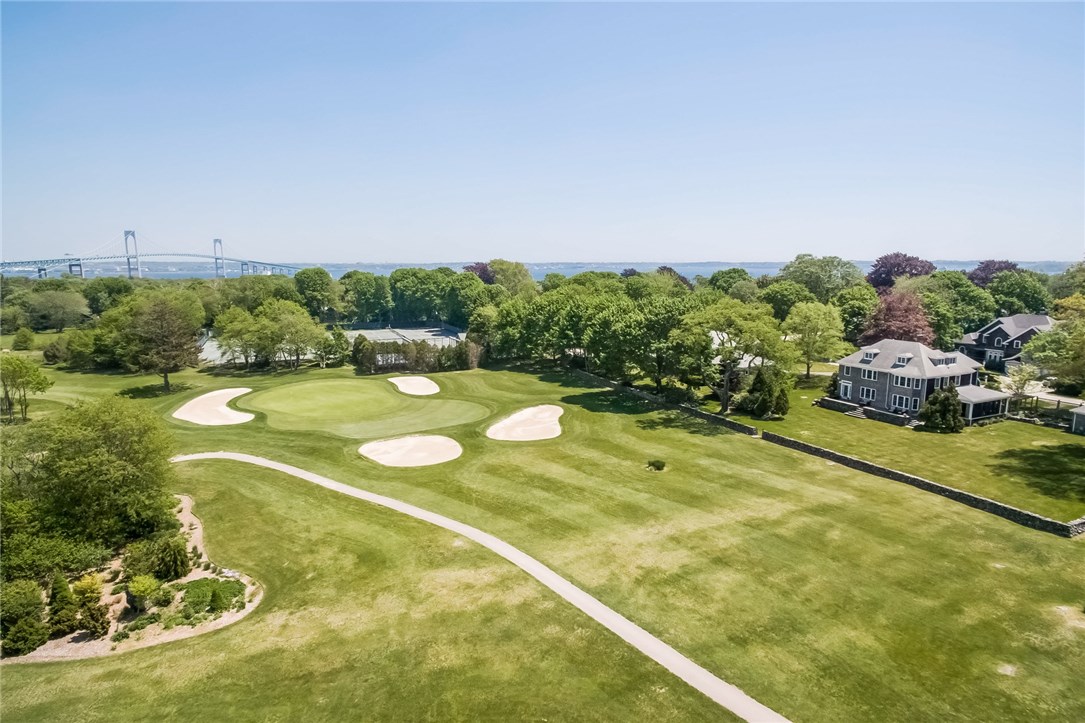 36 Whittier Road Jamestown, RI 02835 - Photo 7 of 40 Gallery Image 7
