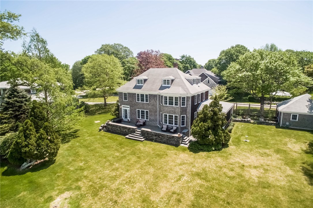 36 Whittier Road Jamestown, RI 02835 - Photo 8 of 40 Gallery Image 8