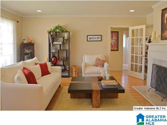 2205 Shades Crest Road Birmingham, AL 35216 - Photo 4 of 32