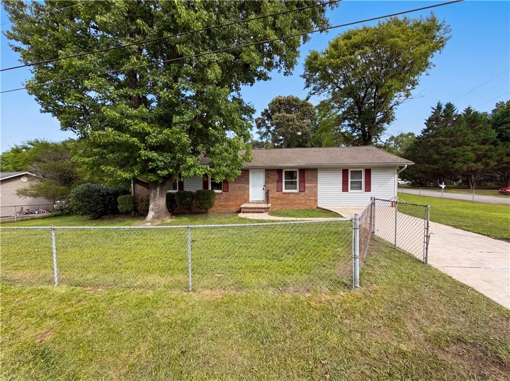 5552 Pine Street Lula, GA 30554 - Photo 1 of 31