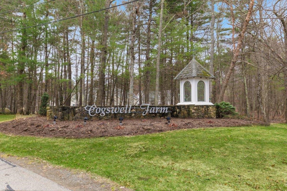 9 Steeple View Drive Atkinson, NH 03811 - Photo 4 of 53