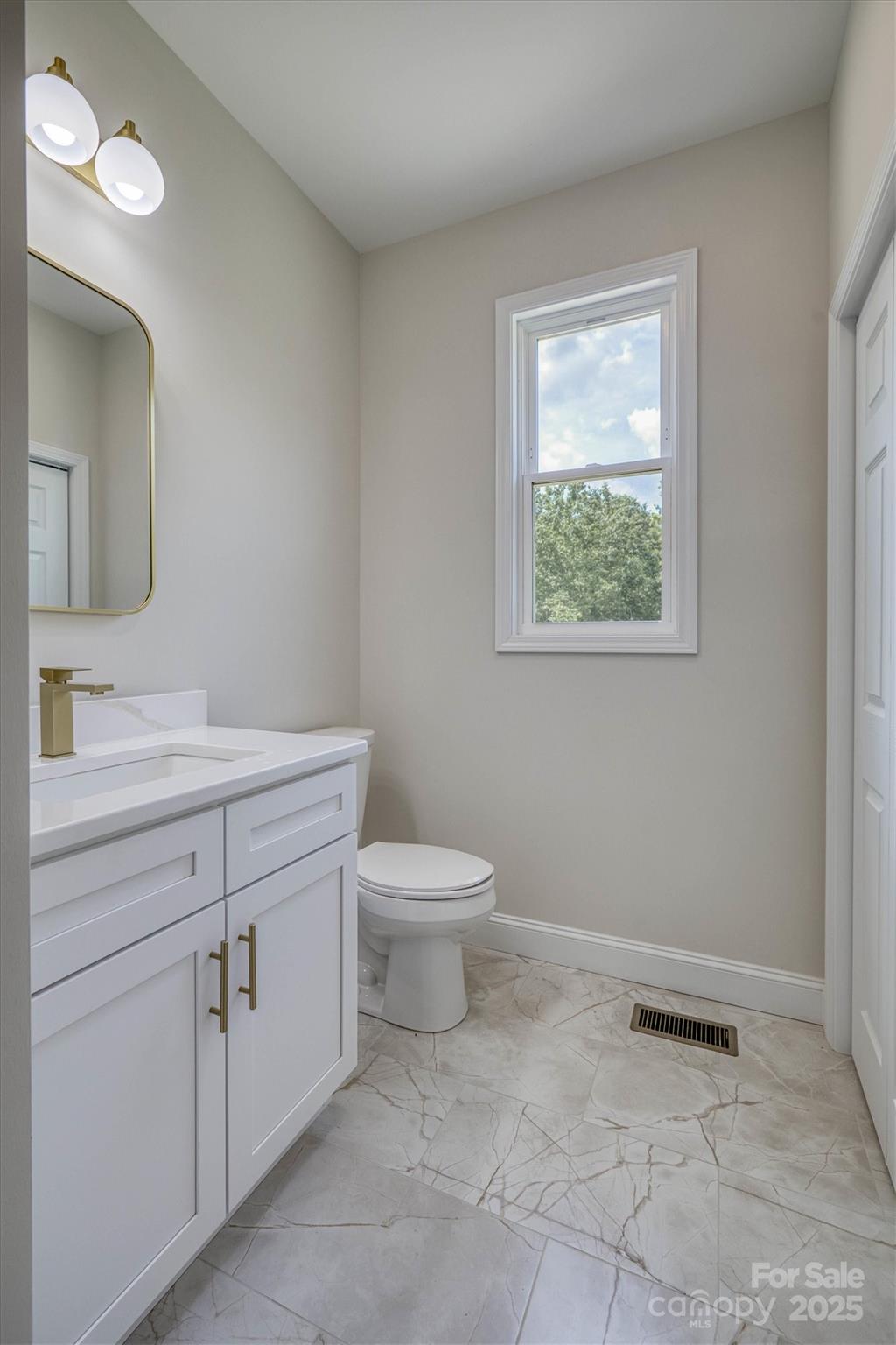 1710 Plantation Loop Morganton, NC 28655 - Photo 10 of 35