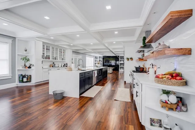 $1,050,000 | 208 Florence Street, Fall River, MA 02720