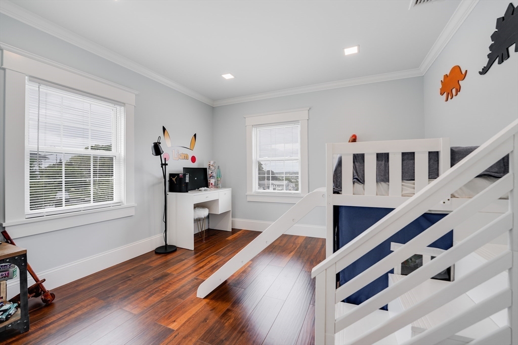 208 Florence Street Fall River, MA 02720 - Photo 31 of 40