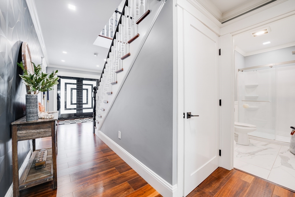 208 Florence Street Fall River, MA 02720 - Photo 8 of 40