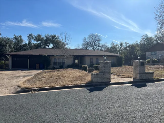 $399,950 | 1302 Oak Shadows Circle, Austin, TX 78758