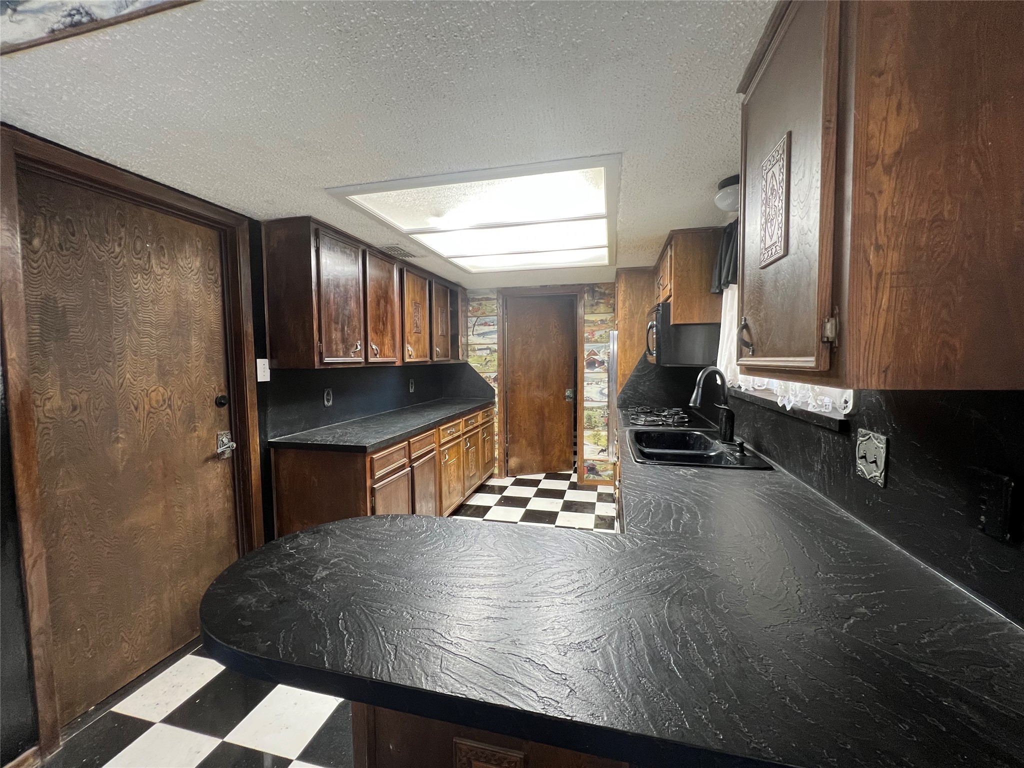 1302 Oak Shadows Circle Austin, TX 78758 - Photo 17 of 34