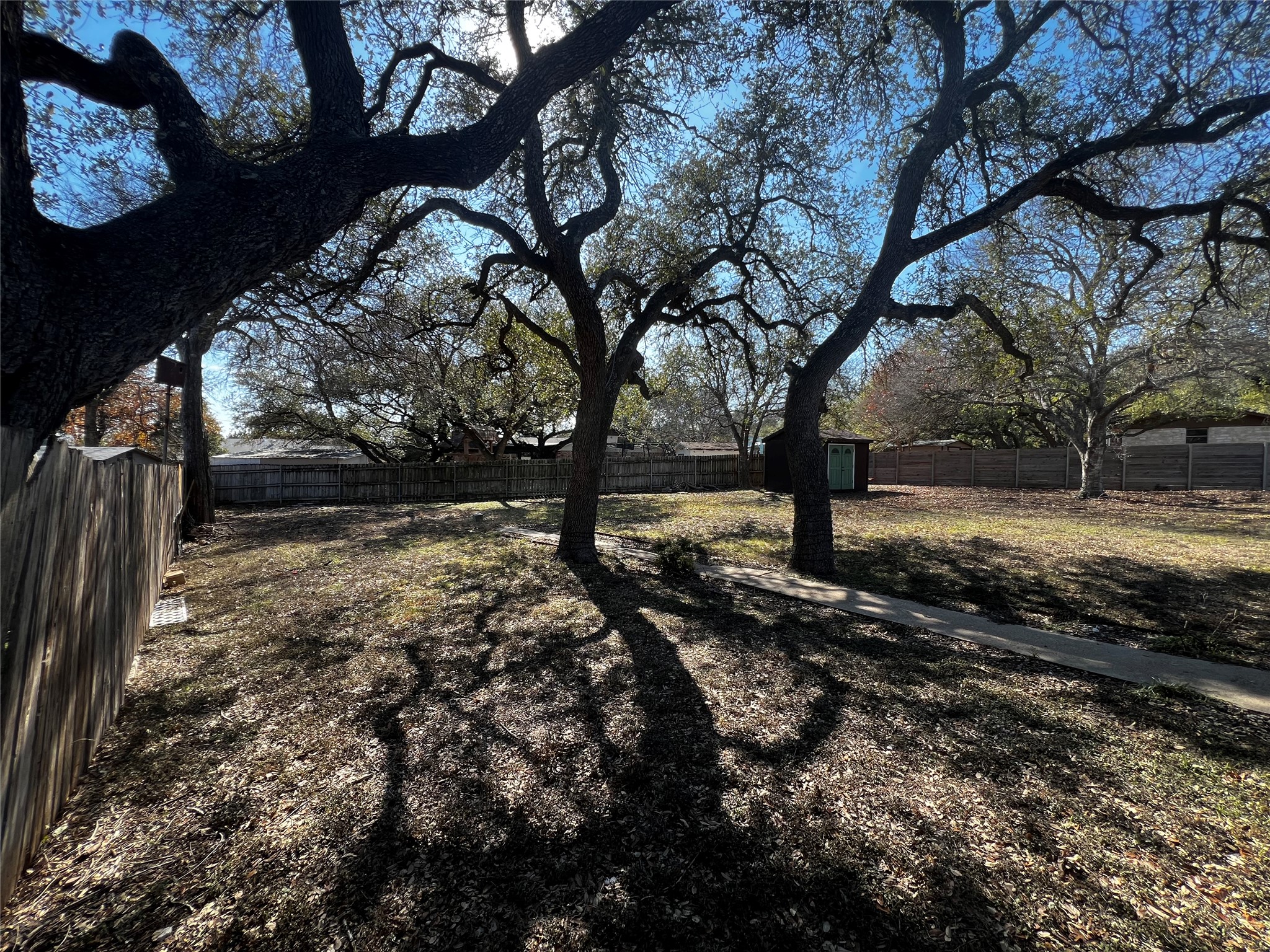 1302 Oak Shadows Circle Austin, TX 78758 - Photo 6 of 34