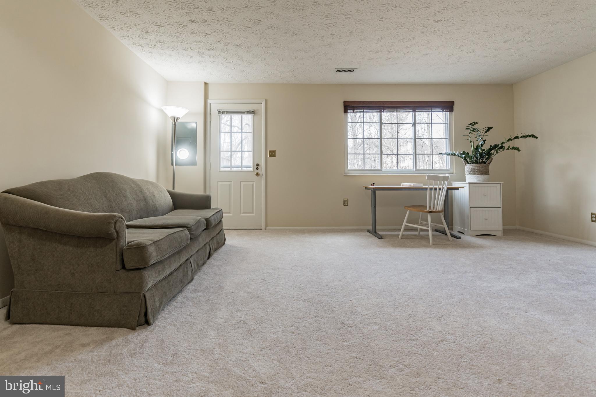 1610 Barnstead Drive Reston, VA 20194 - Photo 25 of 33