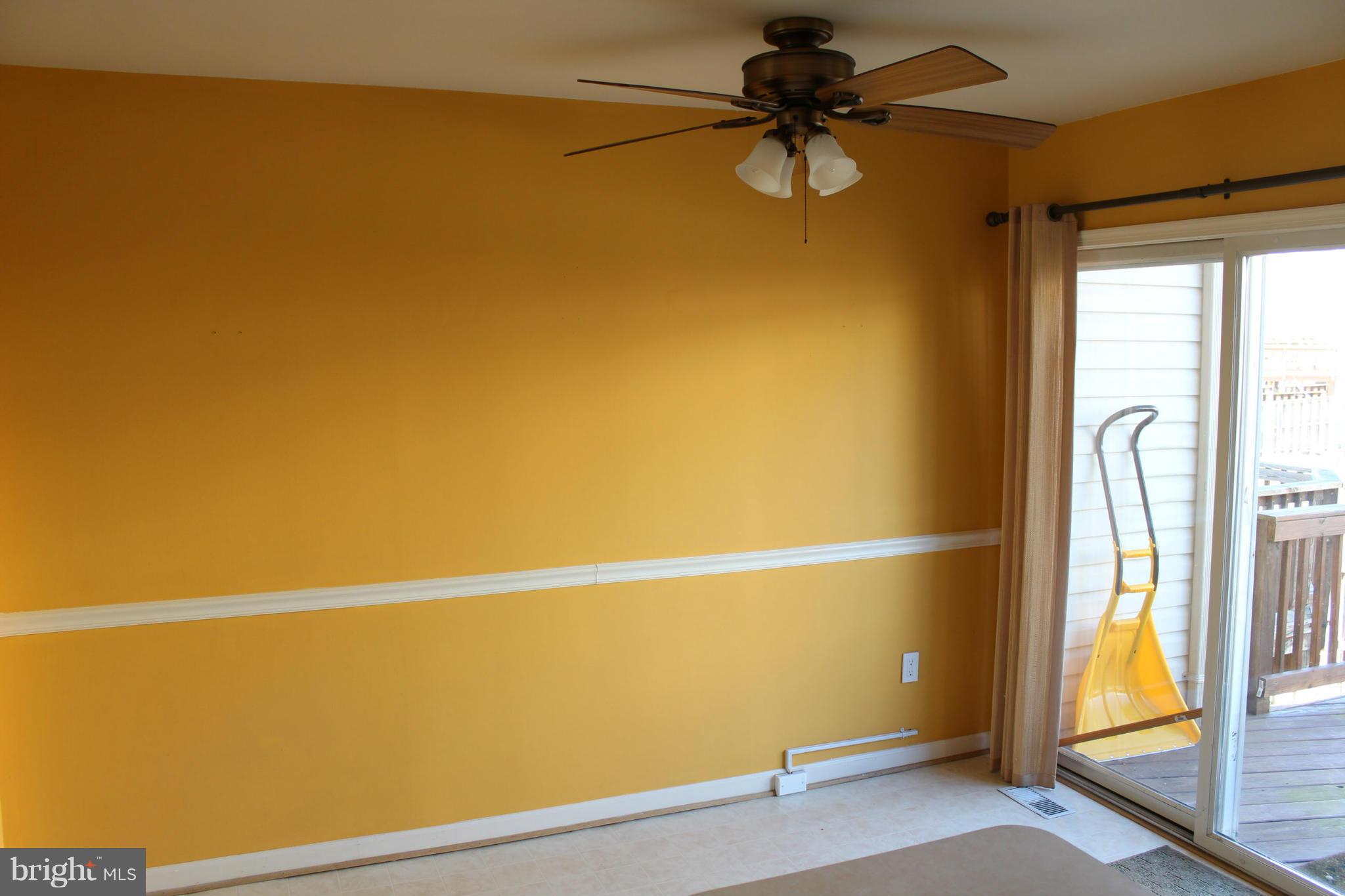 14152 Asher View Centreville, VA 20121 - Photo 5 of 14 Kitchen