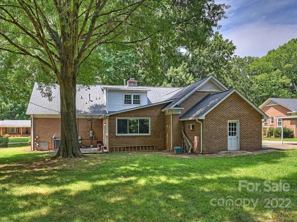1013 Lansdowne Road Charlotte, NC 28270 - Photo 47 of 48 Gallery Image 47