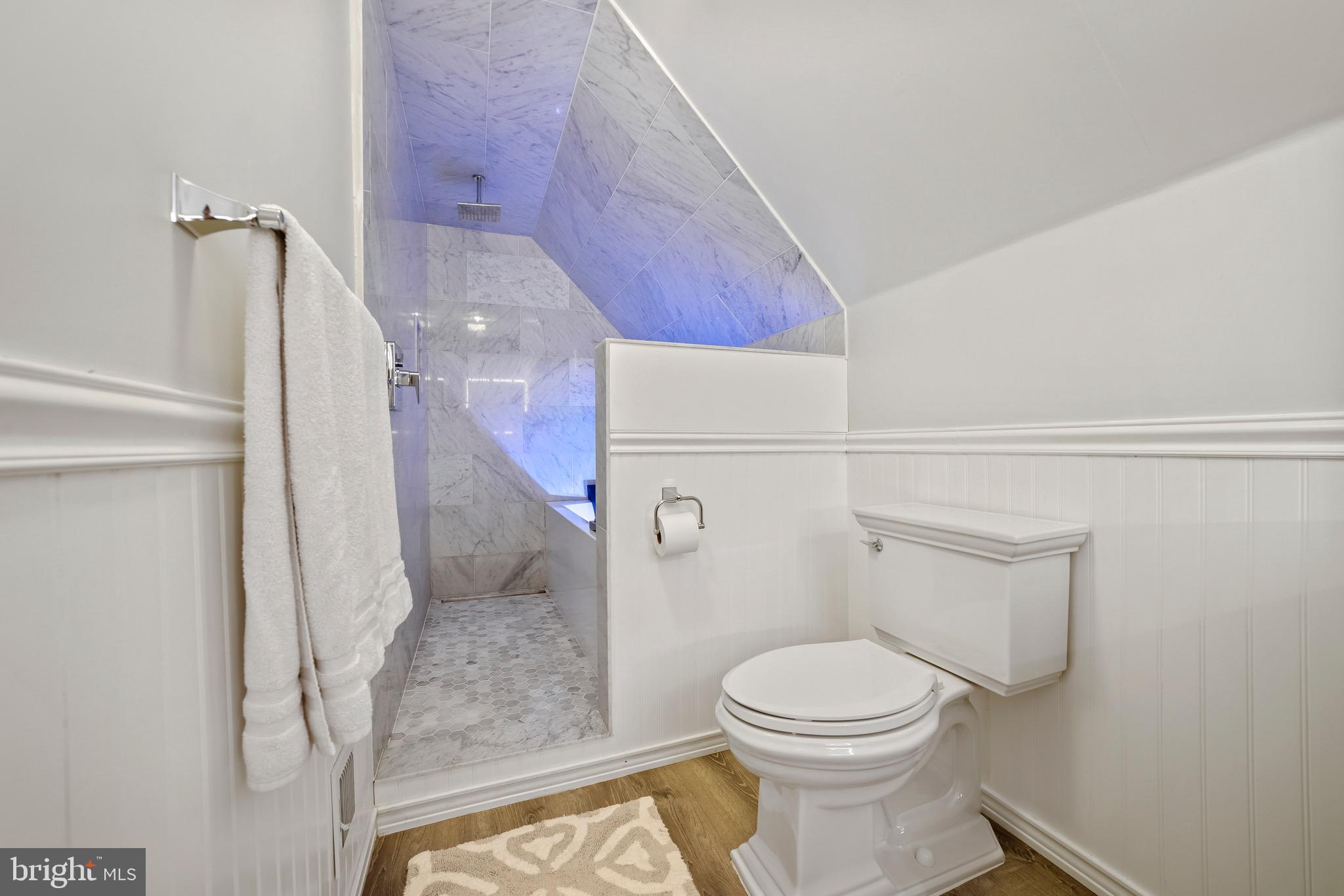20 Melville Road Princeton Junction, NJ 08550 - Photo 33 of 74 Upstairs Full Bathroom