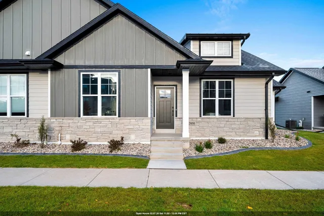 $509,900 | 2850 Elm Tree Hill, Howard, WI 54313