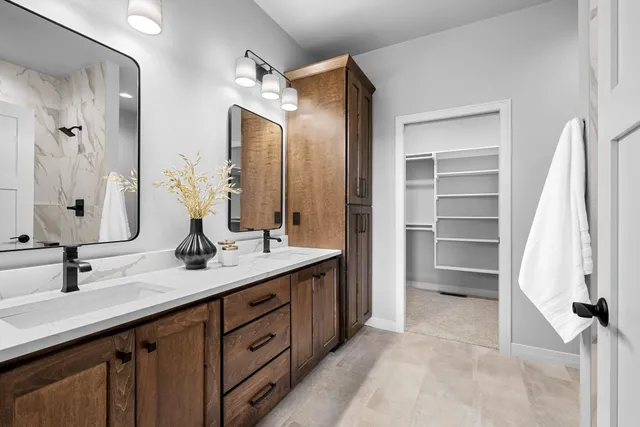 $509,900 | 2850 Elm Tree Hill, Howard, WI 54313