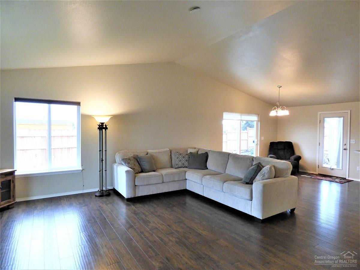 2373 Northeast Colleen Road Prineville, OR 97754 - Photo 11 of 25 Additional Photo