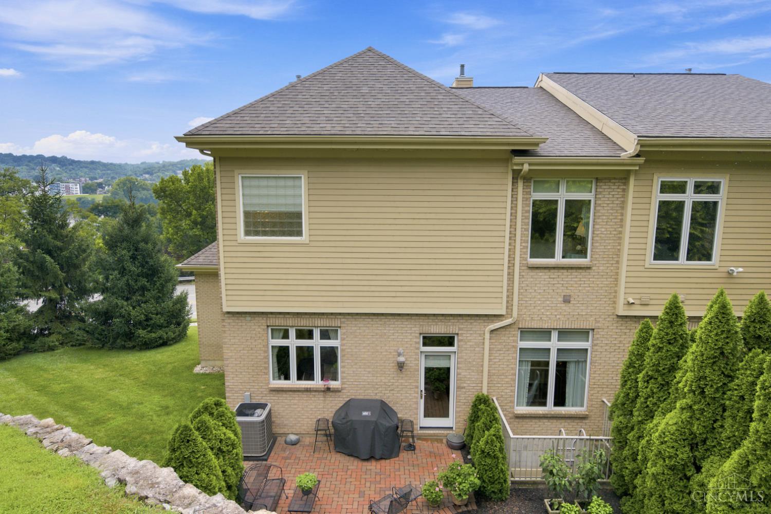 1498 Riverside Drive Cincinnati, OH 45202 - Photo 35 of 40 Gallery Image 35