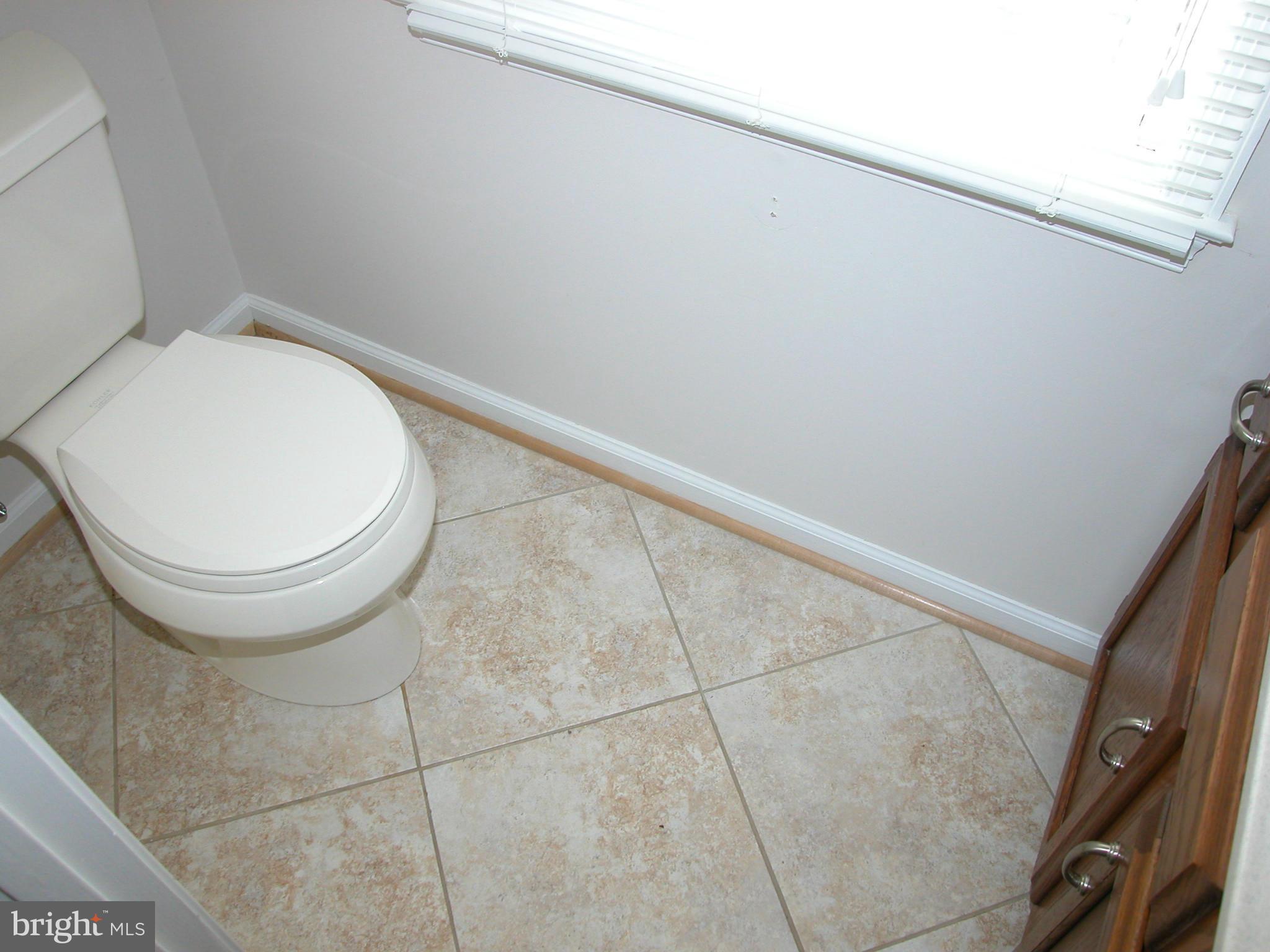 56 Oak Shade Road Gaithersburg, MD 20878 - Photo 20 of 30 Bath