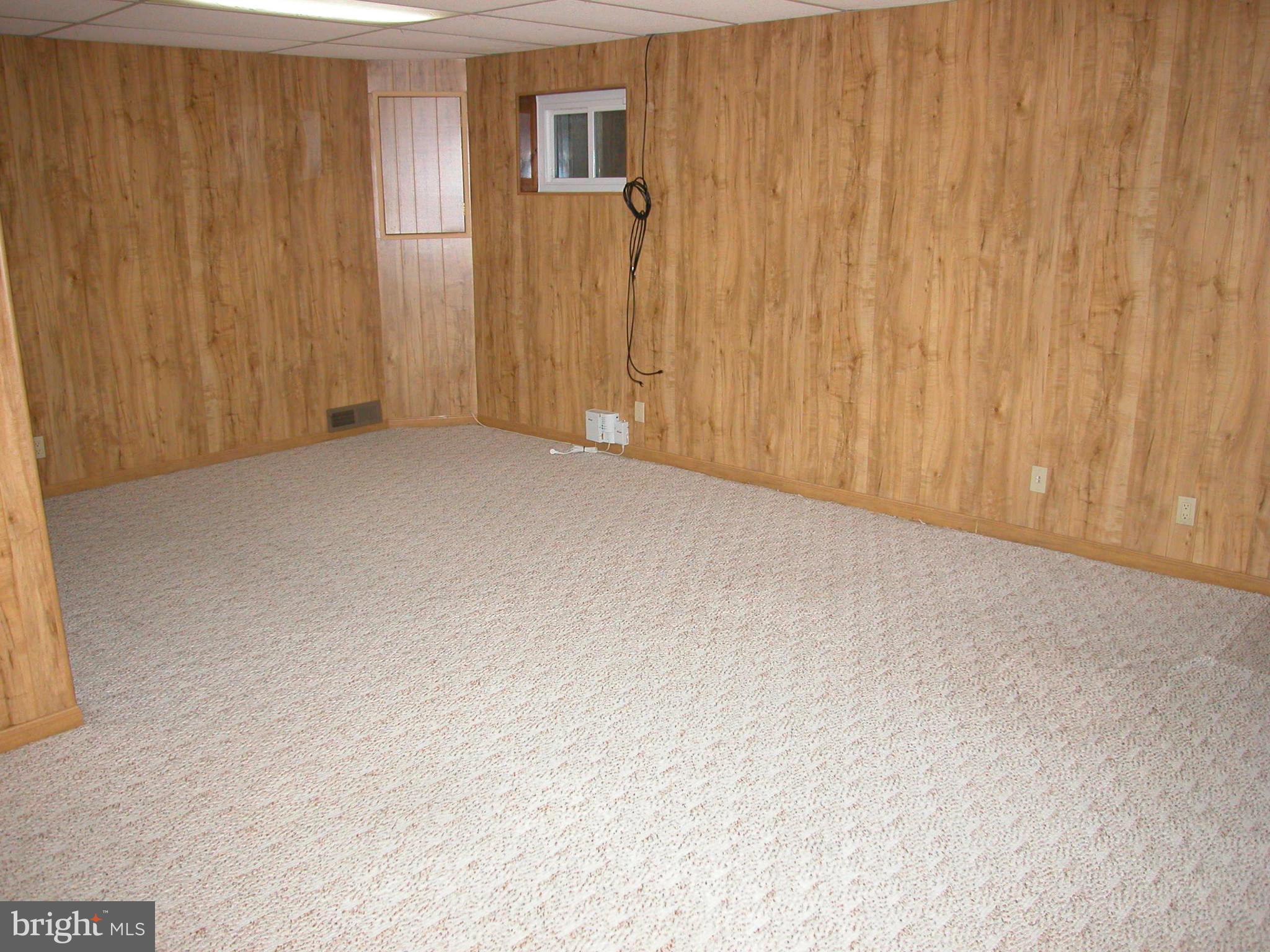 56 Oak Shade Road Gaithersburg, MD 20878 - Photo 26 of 30 Family Room