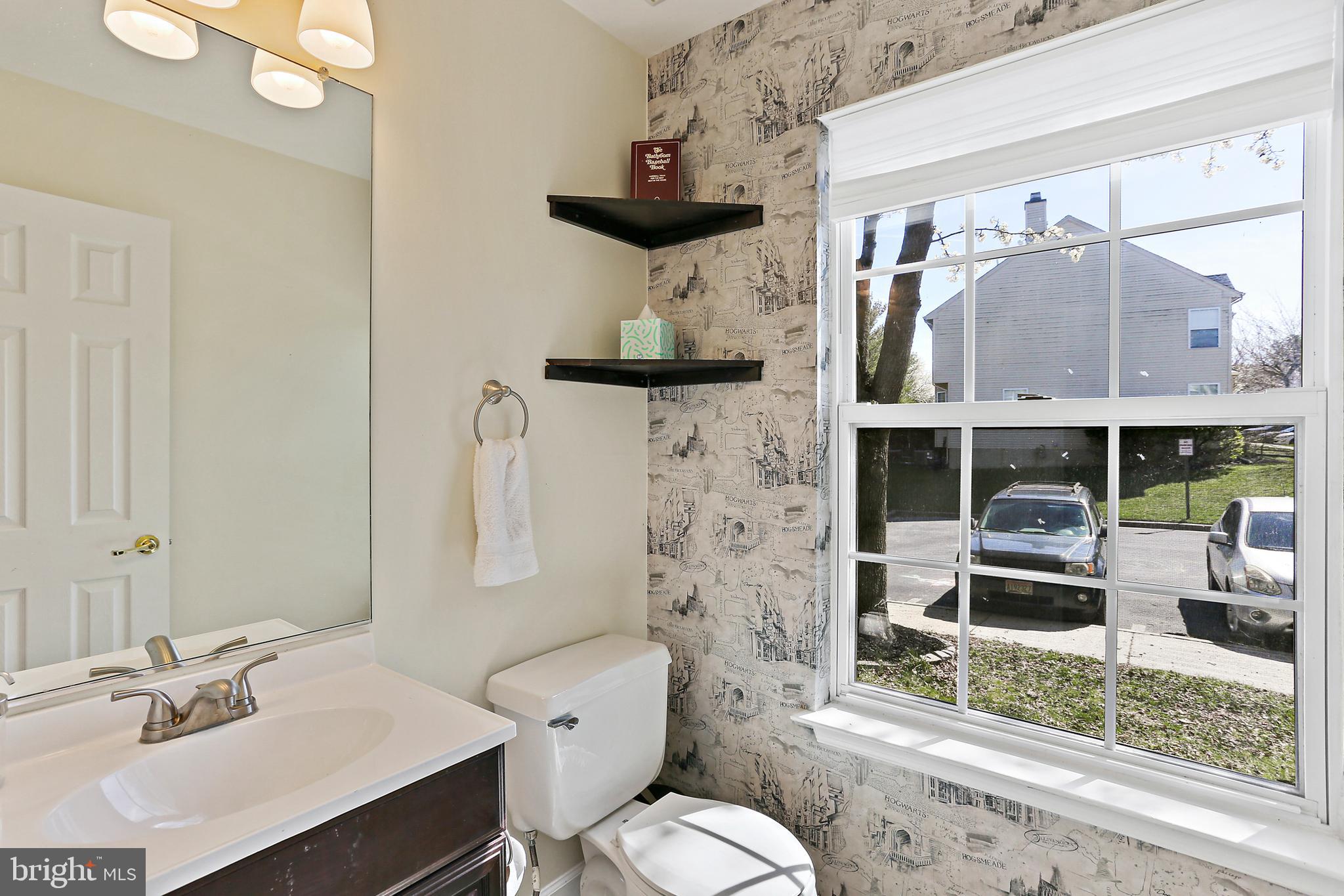 9261 Ridgefield Circle Frederick, MD 21701 - Photo 3 of 39 Half Bathroom on main level