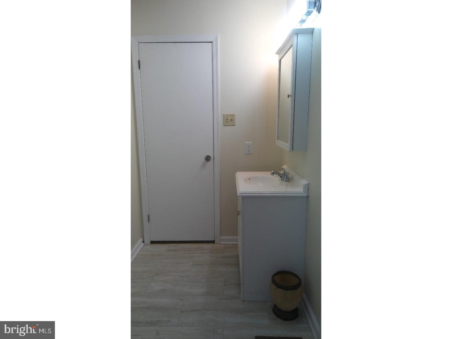 90 Stonegate Road Quakertown, PA 18951 - Photo 19 of 25 Bathroom