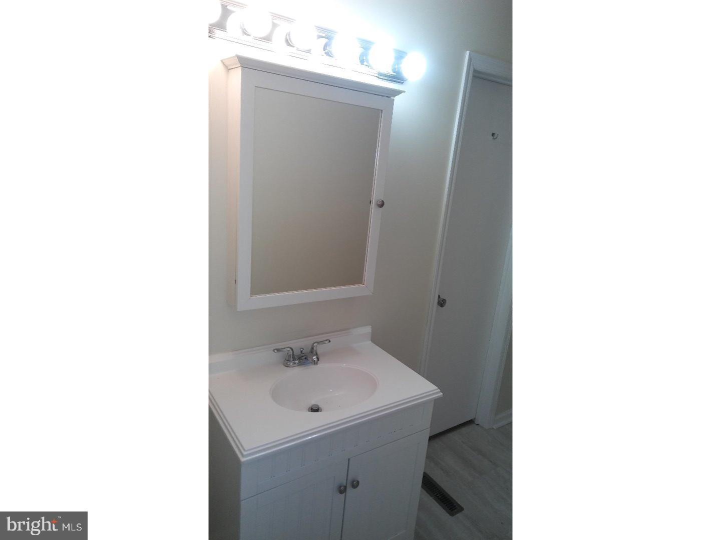 90 Stonegate Road Quakertown, PA 18951 - Photo 20 of 25 Bathroom