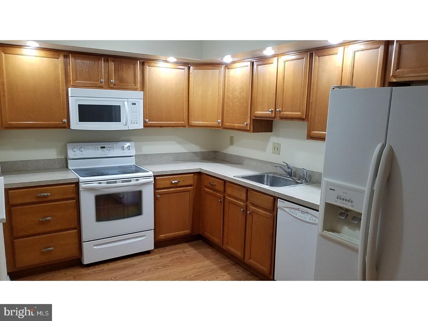 90 Stonegate Road Quakertown, PA 18951 - Photo 9 of 25 Kitchen