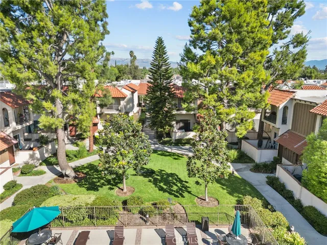 $559,000 | 19545 Sherman Way, Unit 74, Reseda, CA 91335