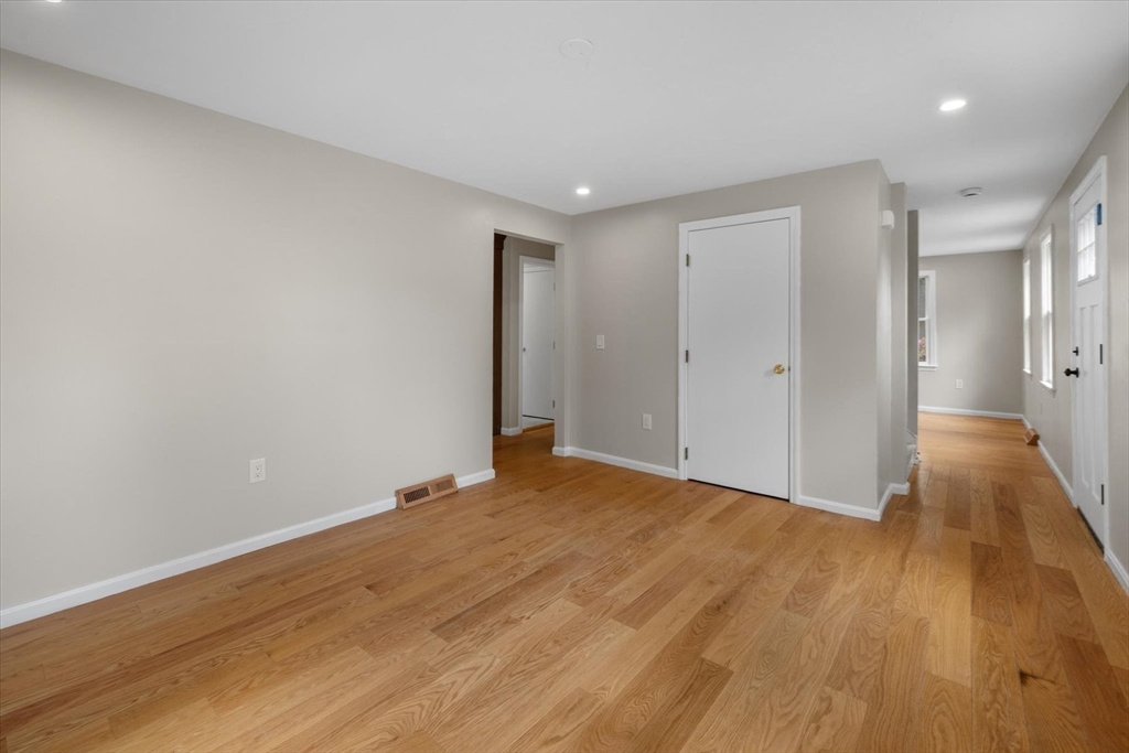 76 Woodridge Road Duxbury, MA 02332 - Photo 14 of 42