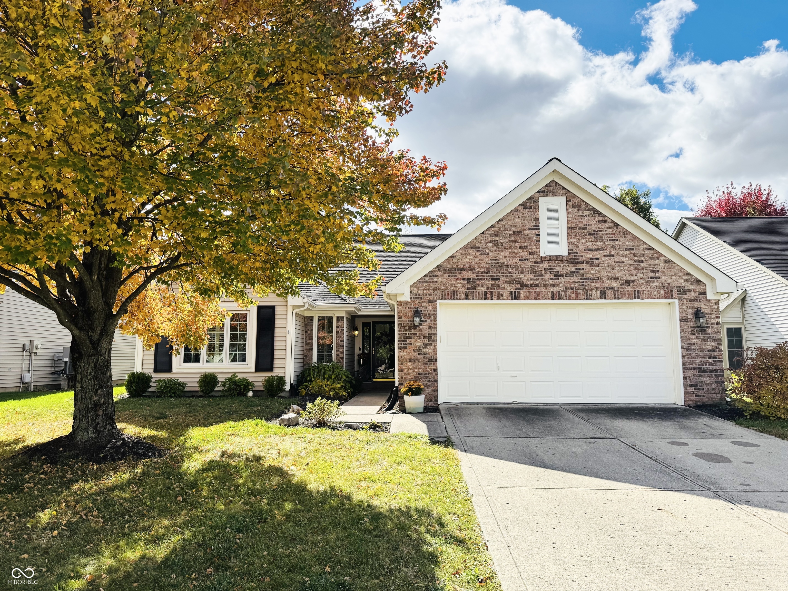 5287 Ashbrook Drive Noblesville, IN 46062 - Photo 1 of 28