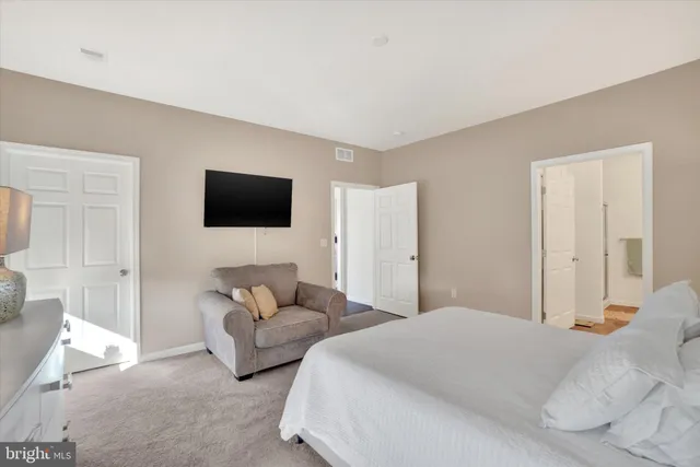 $369,900 | 922 Shadowbrooke, Dover, PA 17315