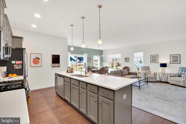 $369,900 | 922 Shadowbrooke, Dover, PA 17315