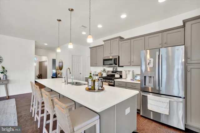 $369,900 | 922 Shadowbrooke, Dover, PA 17315